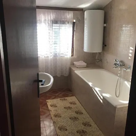 House Adria - Sabunike Apartment *